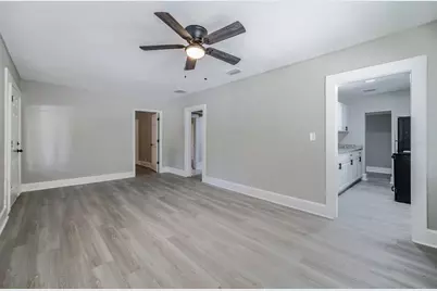 1401 12th Street S, Saint Petersburg, FL 33705 - Photo 4