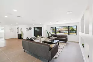 12125 5th St E, Treasure Island, FL 33706 - Photo 12