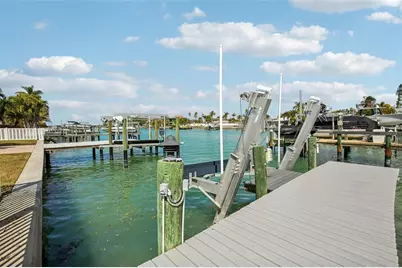 12125 5th Street E, Treasure Island, FL 33706 - Photo 6