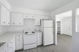 2312 E 112th Ave, Tampa, FL 33612 - Photo 8