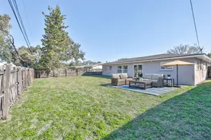 1826 Ridgeway Dr, Clearwater, FL 33755 - Photo 16