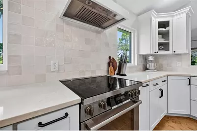 4311 Avenue Cannes, Lutz, FL 33558 - Photo 14