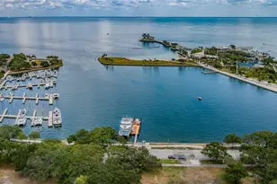 138 10th Ave NE, Saint Petersburg, FL 33701 - Photo 22