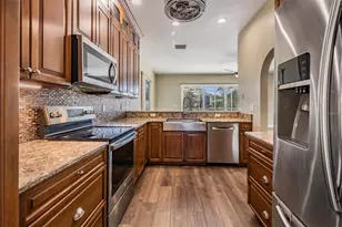 6421 Drake Ct, New Port Richey, FL 34652 - Photo 12