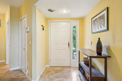 602 Seabreeze Court, Tampa, FL 33602 - Photo 6