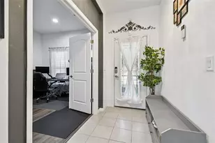 12112 Ledbury Commons Dr, Gibsonton, FL 33534 - Photo 10