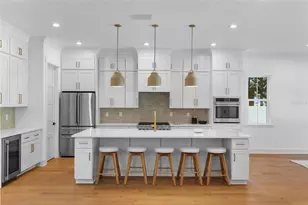 3904 Greenwood Dr, Tampa, FL 33611 - Photo 10