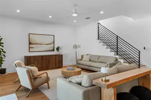 3904 Greenwood Dr, Tampa, FL 33611 - Photo 8