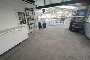 8719 S Meadowview Cir, Tampa, FL 33625 - Photo 40