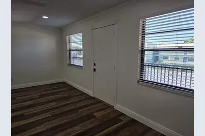 5971 Terrace Park Drive N #310, Saint Petersburg, FL 33709 - Photo 4