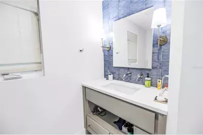 3400 Waterbridge Drive, Tampa, FL 33618 - Photo 18