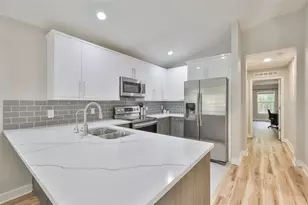 2331 W Chestnut St, Tampa, FL 33607 - Photo 14