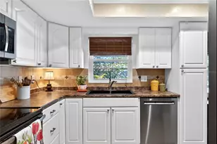 13961 86th Ave, Seminole, FL 33776 - Photo 12