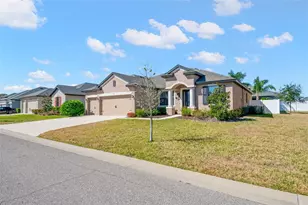 3920 Teaberry Ln, Sun City Center, FL 33573 - Photo 4