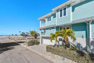 30 79th Ave, Treasure Island, FL 33706 - Photo 2