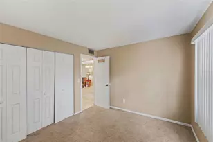 4800 Lake Villa Dr, Clearwater, FL 33762 - Photo 14