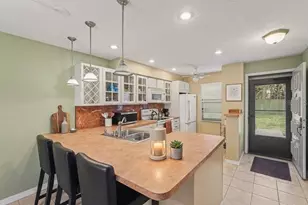 4800 Lake Villa Dr, Clearwater, FL 33762 - Photo 6