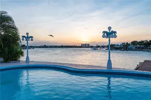 7985 4th Ave S, Saint Petersburg, FL 33707 - Photo 2