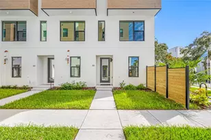 315 15th St N, Saint Petersburg, FL 33705 - Photo 6