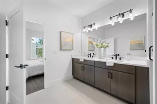 315 15th St N, Saint Petersburg, FL 33705 - Photo 40