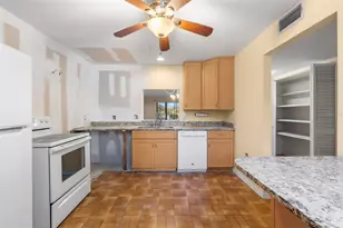 212 Lakewood Dr, Bradenton, FL 34210 - Photo 26