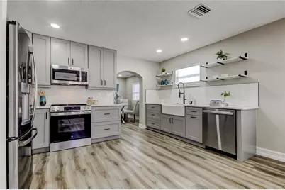 3720 36th Avenue N, Saint Petersburg, FL 33713 - Photo 6