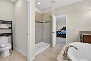 1716 Nature View Dr, Lutz, FL 33558 - Photo 44