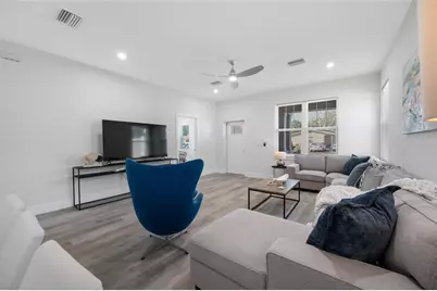 2150 43rd Terrace N, Saint Petersburg, FL 33714 - Photo 6