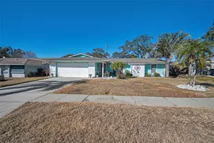 1176 Mineola Cir, Palm Harbor, FL 34683 - Photo 8