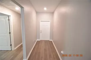 14908 Imperial Purple Ln, Wimauma, FL 33598 - Photo 6