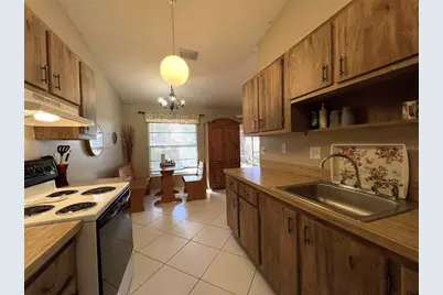 7715 Willow Park Drive, Temple Terrace, FL 33637 - Photo 10