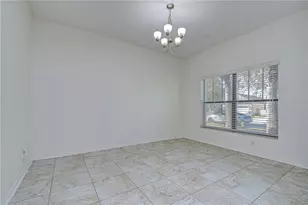 4736 Woods Landing Ln, Tampa, FL 33619 - Photo 6