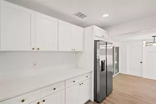 4650 Emerson Ave S, Saint Petersburg, FL 33711 - Photo 8