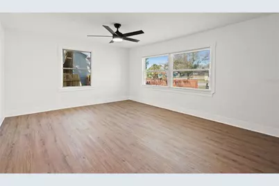 4650 Emerson Avenue S, Saint Petersburg, FL 33711 - Photo 4