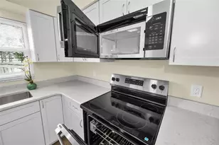 8315 Burgundy Dr N, Pinellas Park, FL 33781 - Photo 26