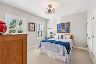 2907 W Hawthorne Rd, Tampa, FL 33611 - Photo 34