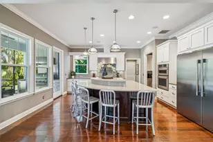 2907 W Hawthorne Rd, Tampa, FL 33611 - Photo 18