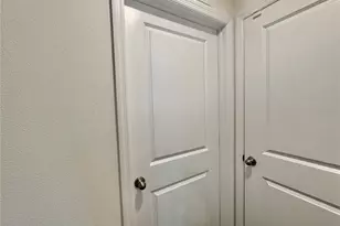 36015 Sunflower Hl Dr, Zephyrhills, FL 33541 - Photo 12