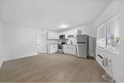 1429 Laura Street, Clearwater, FL 33755 - Photo 2