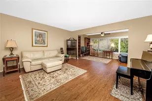 2440 World Pkwy Blvd, Clearwater, FL 33763 - Photo 20