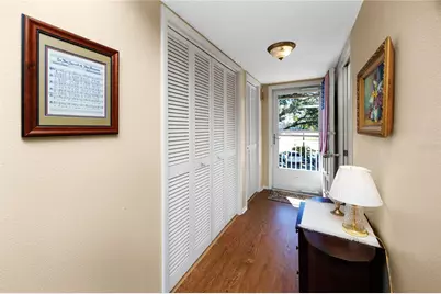 2440 World Parkway Boulevard #38, Clearwater, FL 33763 - Photo 2