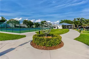 2440 World Pkwy Blvd, Clearwater, FL 33763 - Photo 38