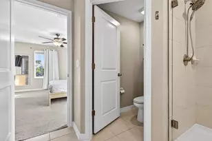 4620 Willet Cooper Ct, Tampa, FL 33619 - Photo 36