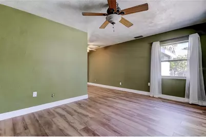 8171 37th Avenue N, Saint Petersburg, FL 33710 - Photo 2