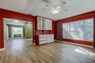 8171 37th Ave N, Saint Petersburg, FL 33710 - Photo 10