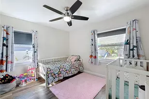 2625 19th St S, Saint Petersburg, FL 33712 - Photo 14