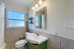 2625 19th St S, Saint Petersburg, FL 33712 - Photo 16