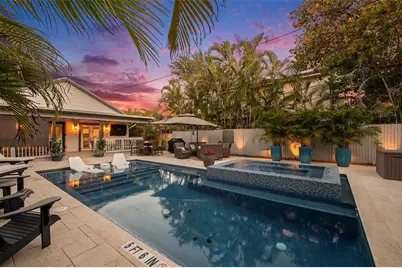 135 93rd Avenue, Treasure Island, FL 33706 - Photo 2