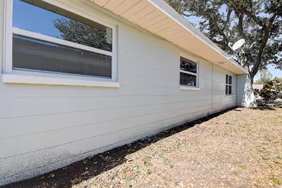 130 42nd Avenue N, Saint Petersburg, FL 33703 - Photo 32