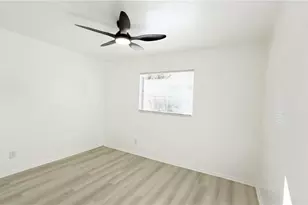 2008 E Genesee St, Tampa, FL 33610 - Photo 12